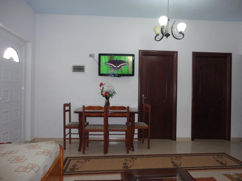 Oruci Apartments Ksamil Quarto foto
