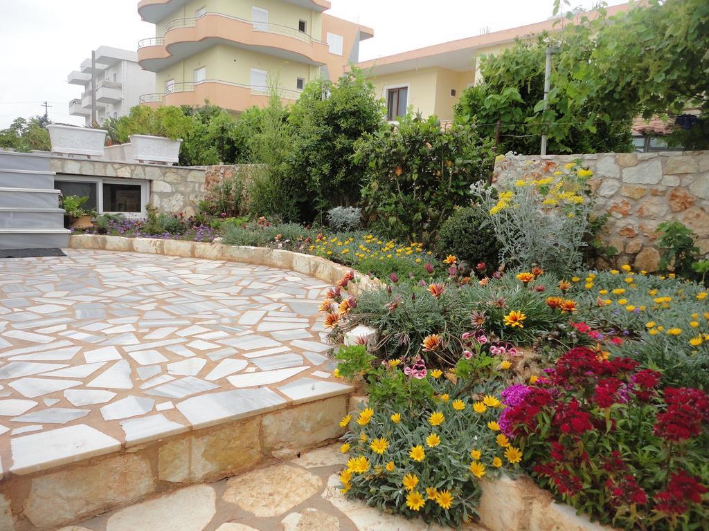 Oruci Apartments Ksamil Quarto foto